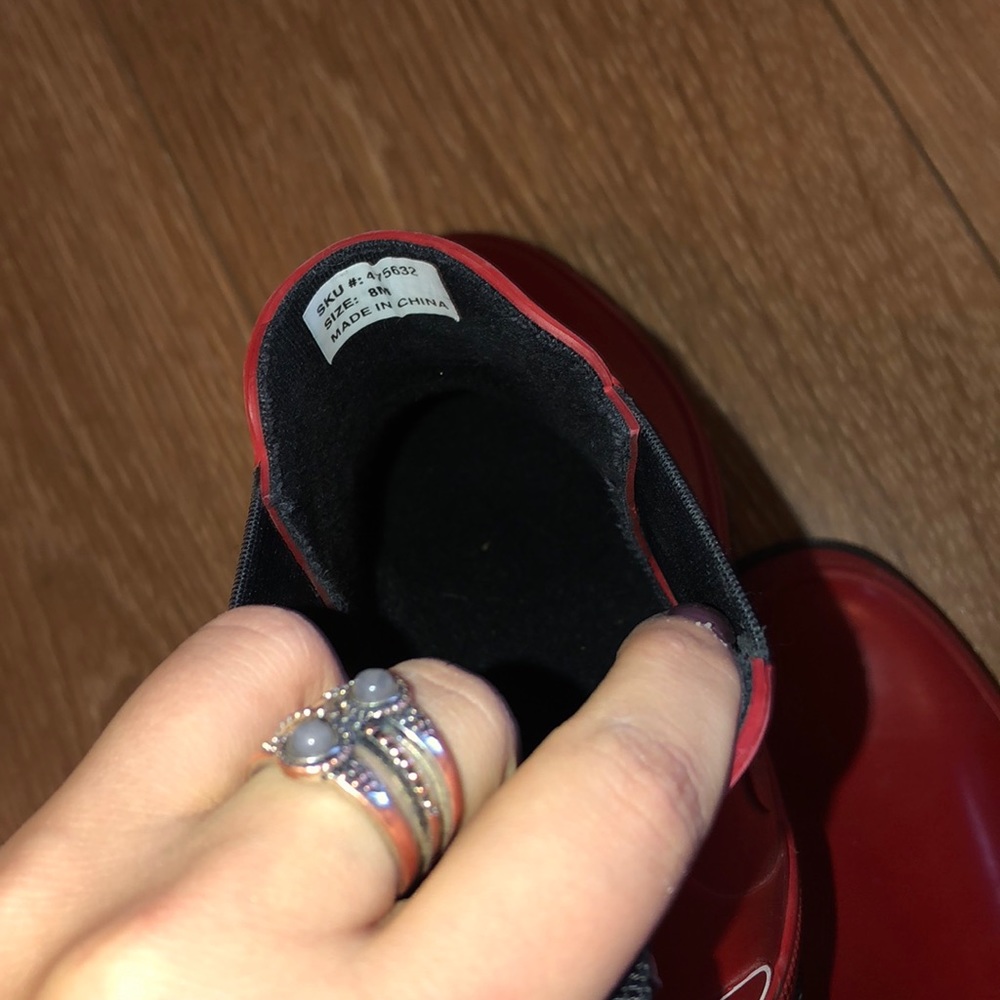 Red (Chelsea) boots - Picture 4 of 4